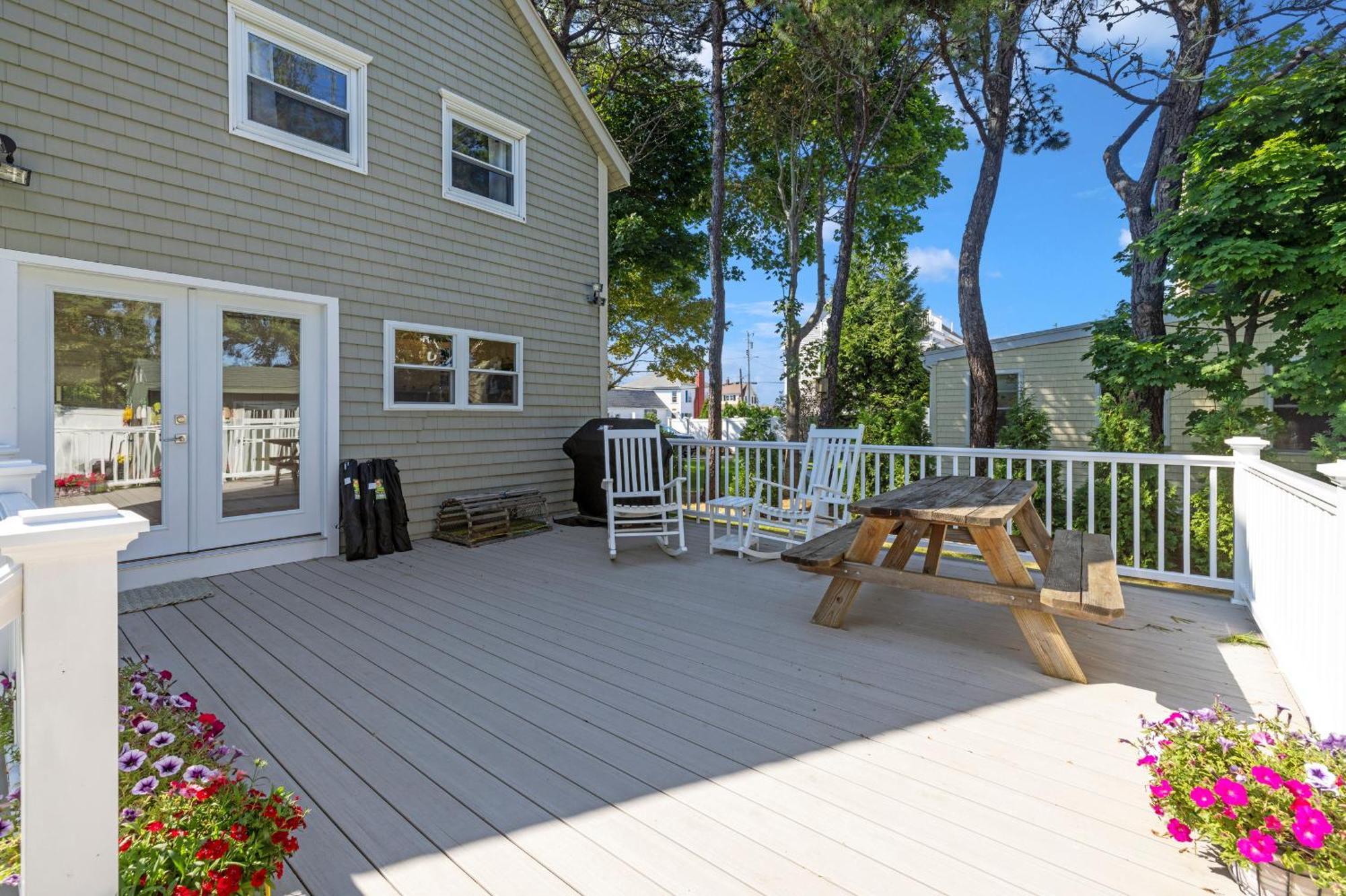 Pine Point Beach House With Deck, Fire Pit & Porch Scarborough Dış mekan fotoğraf